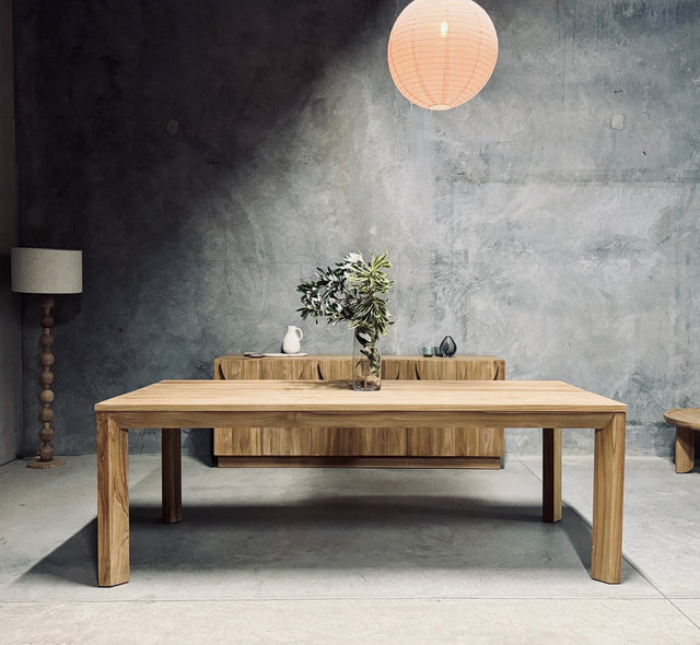Edith Dining Table