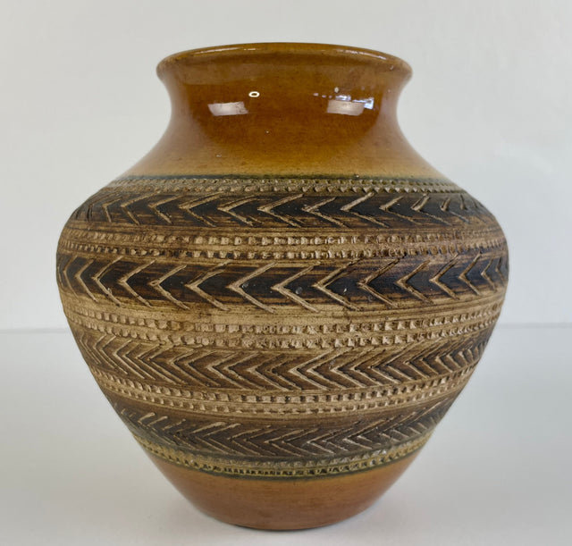 Dumler and Breiden Terra Series Vase Model No. 187-15  Sgraffito