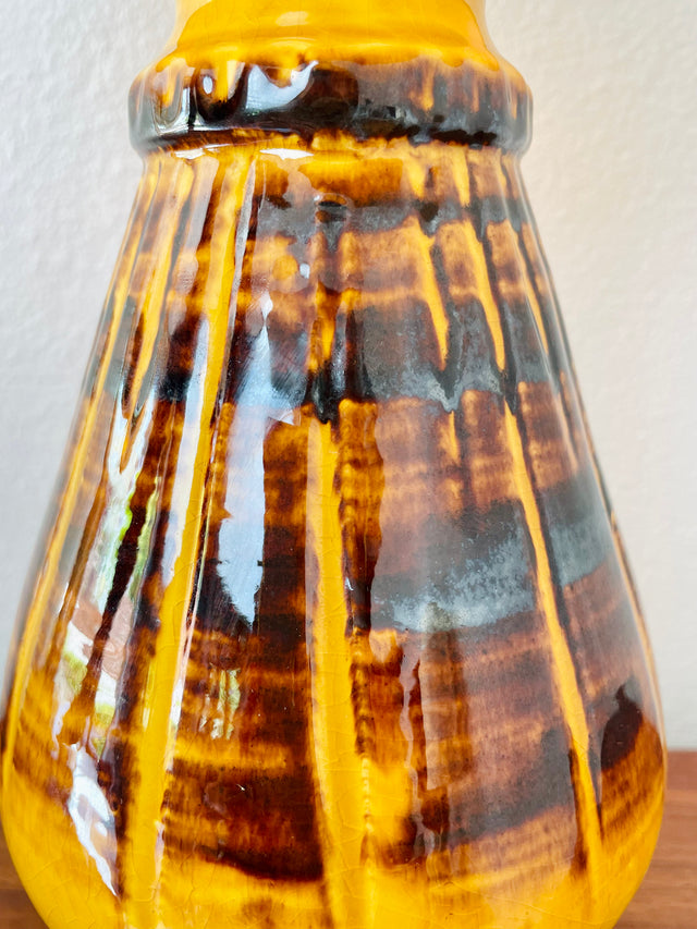 Yellow drip-glazed ceramic table lamp
